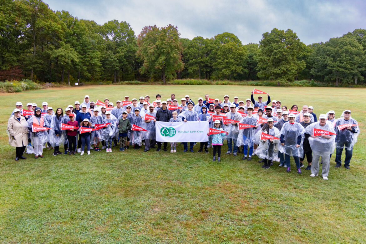 Canon’s Clean Earth Crew Supports Restoration Effort at Bethpage State Park